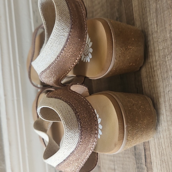 Yellow Box Bronze And Khaki "Cork" Wedges - Picture 6 of 7